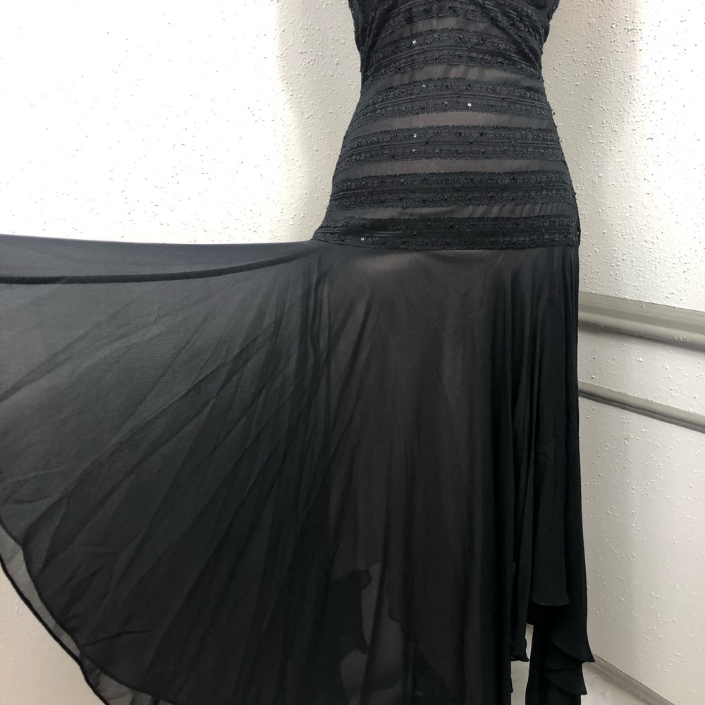 100% silk BCBG MaxAzria halter neck fishtail dress - Picture 3 of 8